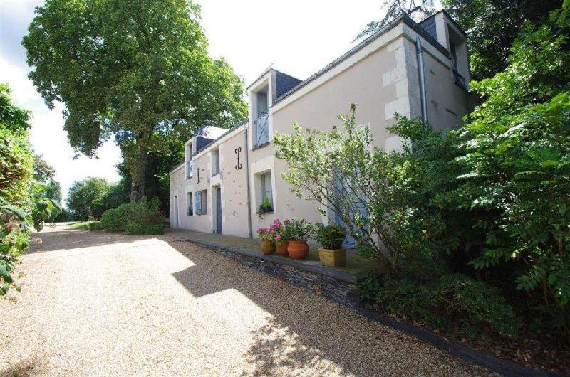 Brissac-Quince La Demeure Du Goupil B&B 외부 사진
